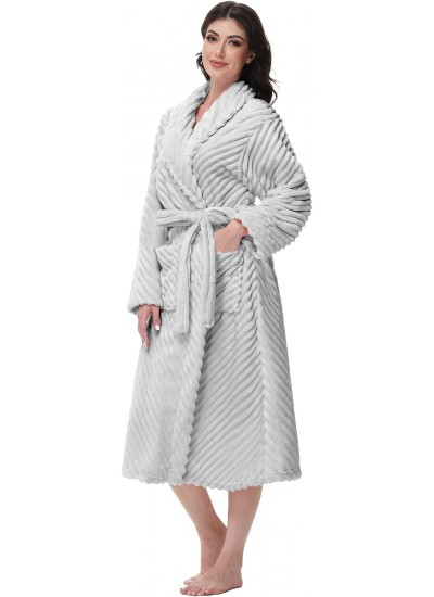 Ultra-Soft Fleece Women's Robe - Cozy Plush Long Bathrobe with Pockets