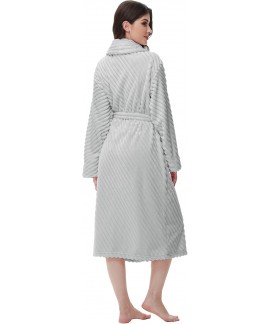 Ultra-Soft Fleece Women's Robe - Cozy Plush Long Bathrobe with Pockets