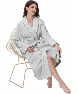 Ultra-Soft Fleece Women's Robe - Cozy Plush Long Bathrobe with Pockets