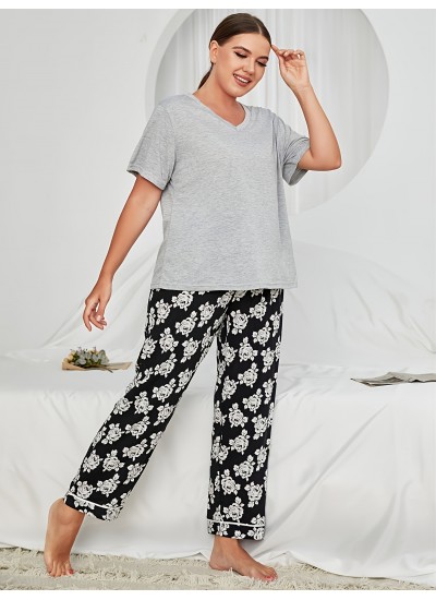 Plus Size Short Sleeve T-shirt &Floral Print Pant Pajama Set