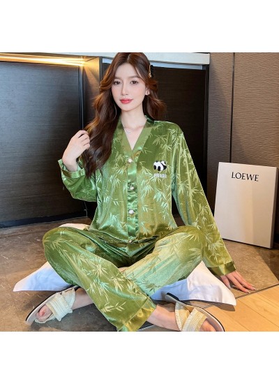 2023 Spring Autumn New Arrival Women's Gold Velvet Sleepwear Set with Long Sleeve in Trendy Large Flowers Design for Home and Outdoor Wear