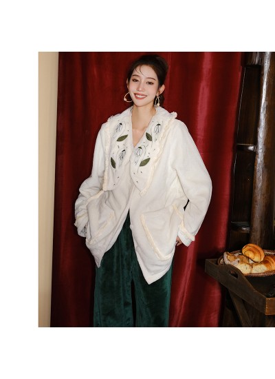 Silver thread embroidery large lapel pajamas two-piece suit can be worn outside flannel home service coral fleece long-sleeved new