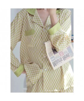 Ice Silk Pajama Set for Women in 2023 Autumn New Arrival with Long Sleeve and Long Pants in Fresh Lattice Pattern for Home Wear