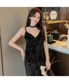 Autumn and Winter Golden Velvet Women's Sleepwear, Three-piece Nightgown Korean Velvet Pajamas Long Pants Four-piece Lace Trim Home Wear