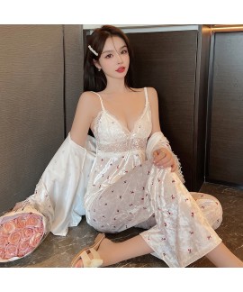 Autumn and Winter New Golden Velvet Women's Sleepwear, Three-piece Nightgown Korean Velvet Pajamas Long Pants Character Lace Trim Home Wear