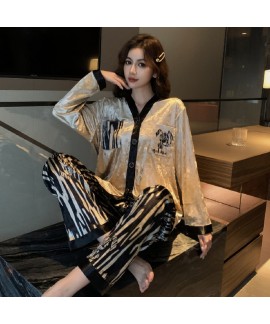 New Spring Autumn Golden Velvet Women's Pajamas 2023 Long-Sleeved Internet Celebrity Couple Fashion Large Flowers Wearable Home Clothes