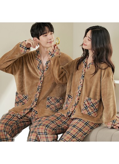 Coral velvet plus velvet plaid coffee color couple pajamas can be worn outside