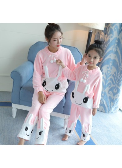 Long sleeved Flannel pajamas girls for autumn and winter family pajamas two sets