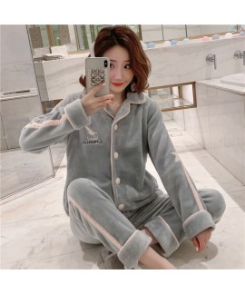 Thick And Simple Long Sleeve Cardigan Ladies Flannel Pajamas Set For Winter