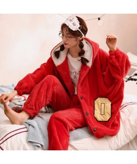 Long Sleeve Warm Ladies Flannel Pajamas For Spring And Autumn