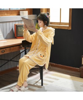 Thickened Flannel Ladies Pajama Suit For Spring And Autumn