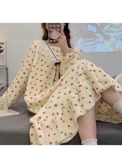 Autumn and Winter Sweet Princess Heart-shaped Print Loose Women's Long Flannel Nightgown