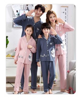 Korean new cotton mother and daughter family three...