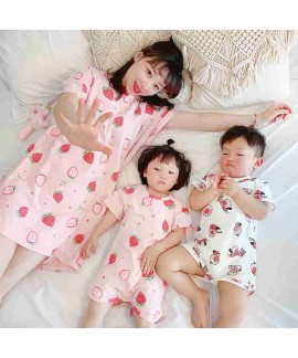 Summer mother and daughter parent-child anti-kick Siamese cartoon short-sleeved pajamas clothing