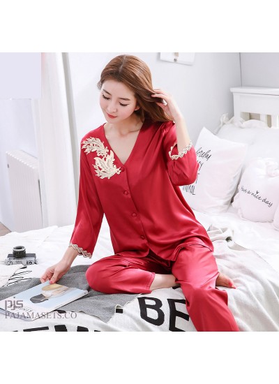 Leisure Simulated silk pajama sets for women lace cardigan mother's silky nightwear for spring