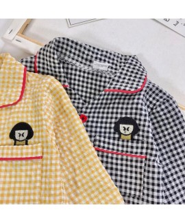 Plaid Thin Long Sleeve Children's Pajamas Suit For Spring And Autumn