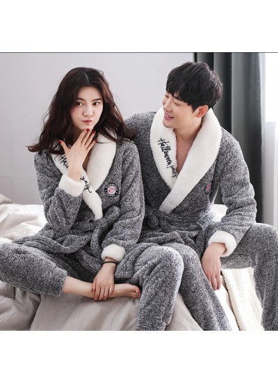Long Sleeves Plus Size Coral Fur Thickened Flannel pajamas for Lovers' in Autumn and Winter