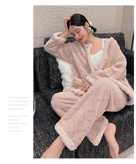 Autumn and winter new ladies flannel pajamas pink long-sleeved two-piece suits Wholesale