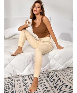 Women's brown V-neck suspender beige pants two-pie...