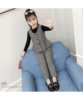 New girls three set of pajamas for spring comfy long sleeve checker pajamas female