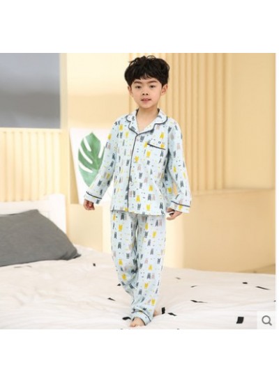 Comfy Boys long sleeved cotton pajama sets for children in autumn