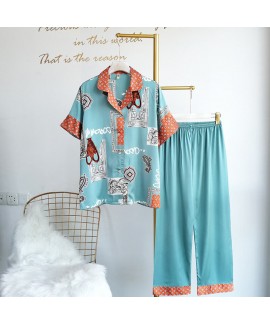 Loose skin friendly and cool women's ice silk pajama sets